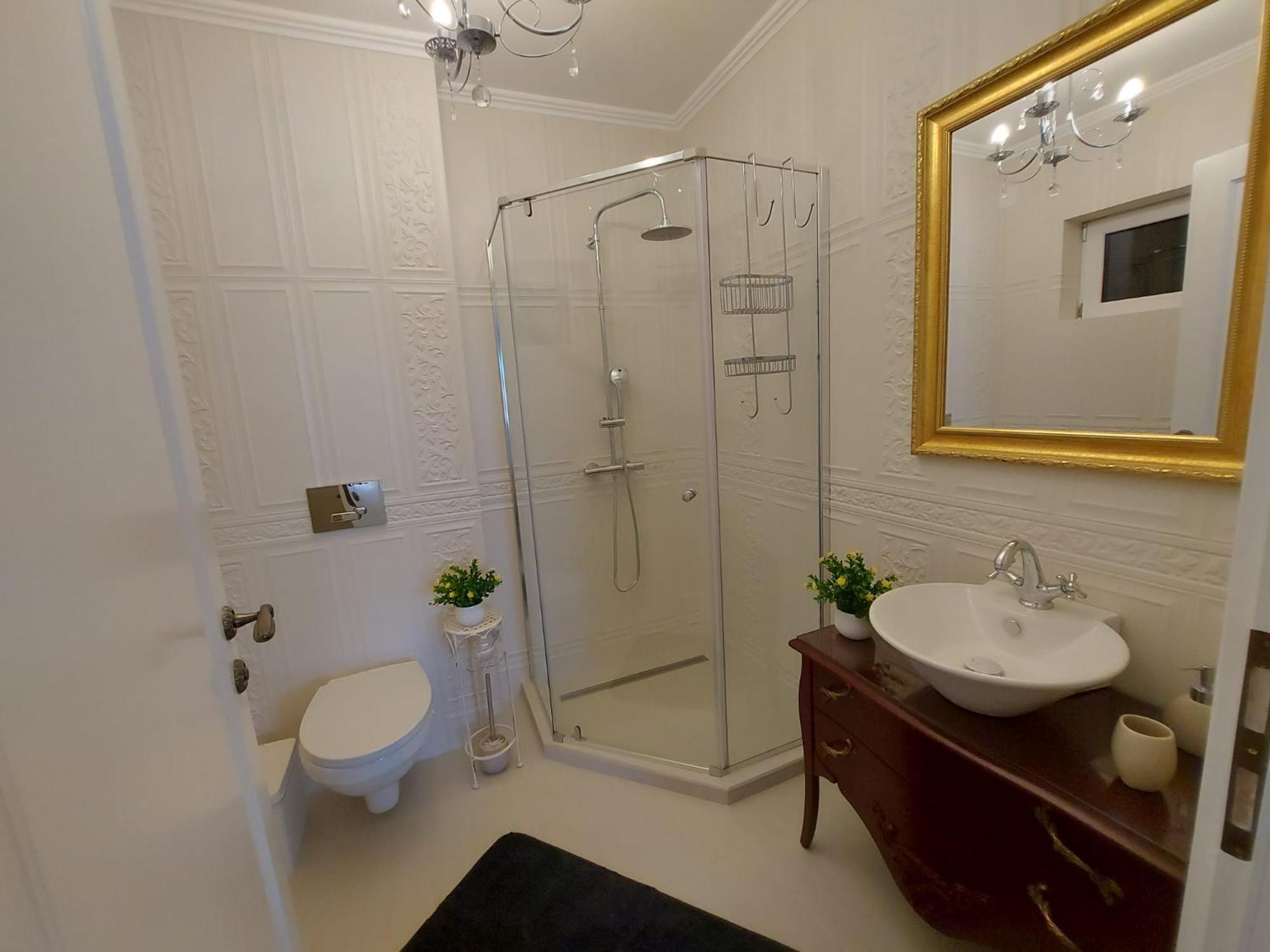 Conacul Poetilor Hotel Guraró Kültér fotó