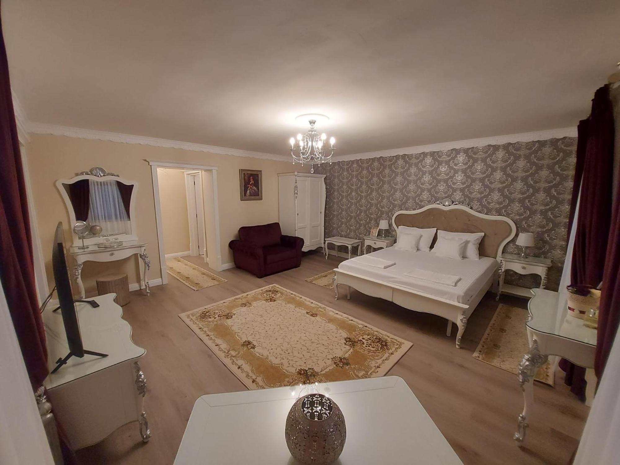 Conacul Poetilor Hotel Guraró Kültér fotó